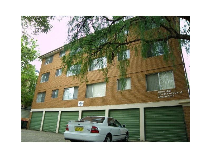 2/19 QUEENS ROAD, Westmead NSW 2145