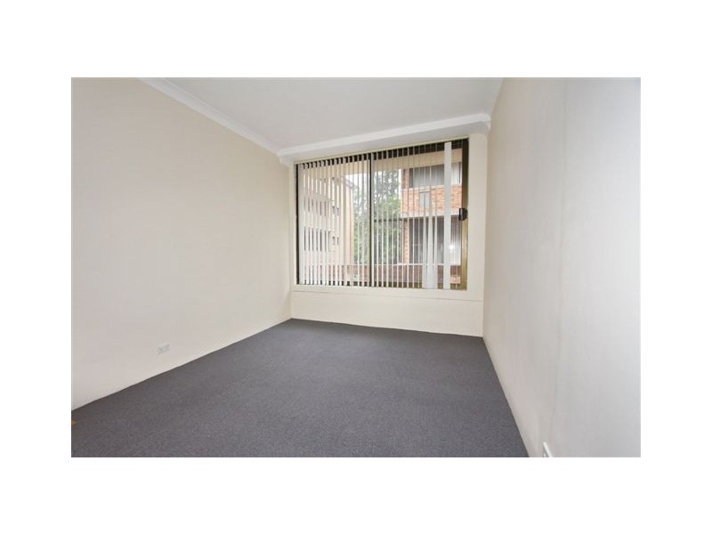 24 Helen, Westmead NSW 2145