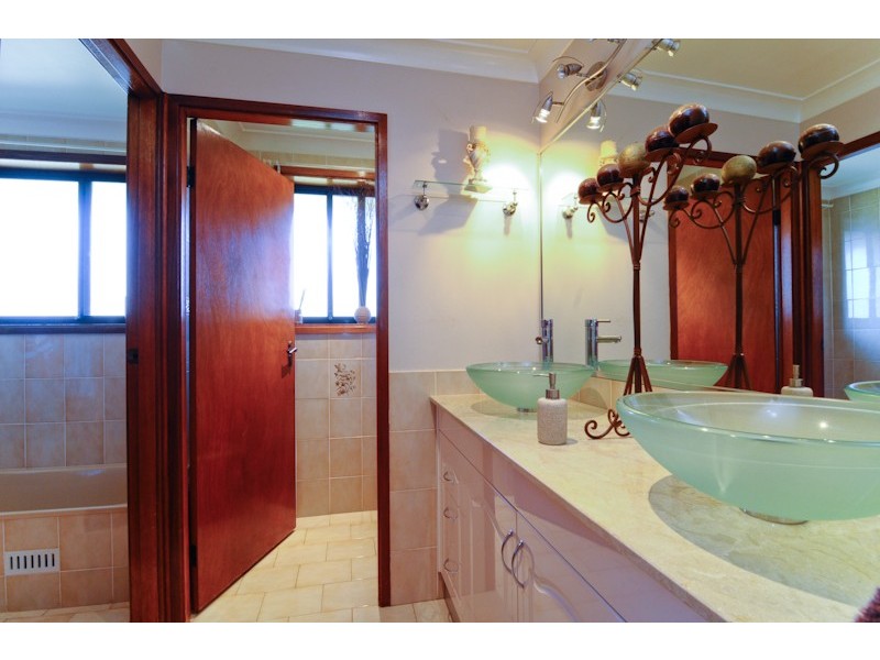 6 Vernon Street, Greystanes NSW 2145