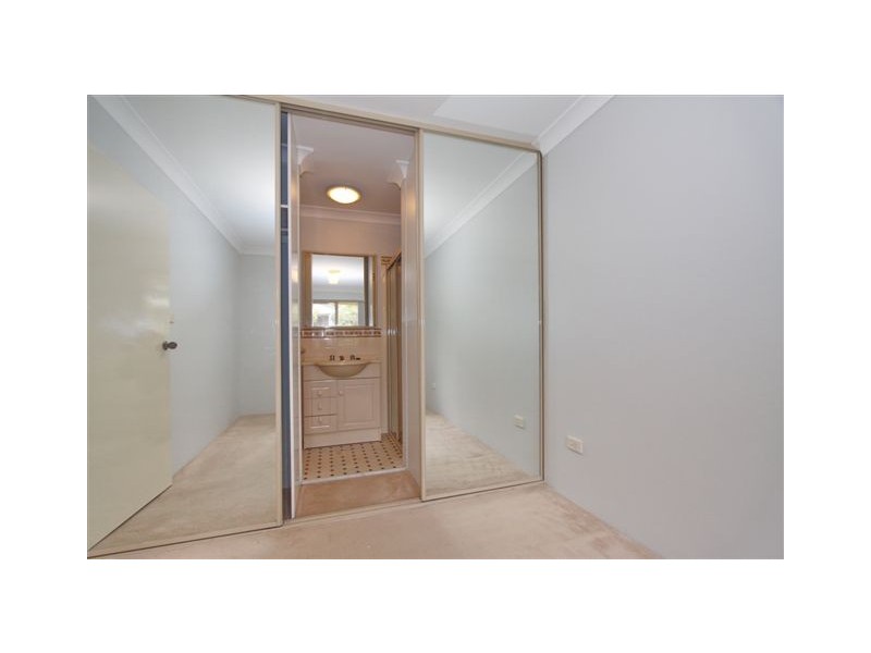 15/29 Good Street, Westmead NSW 2145