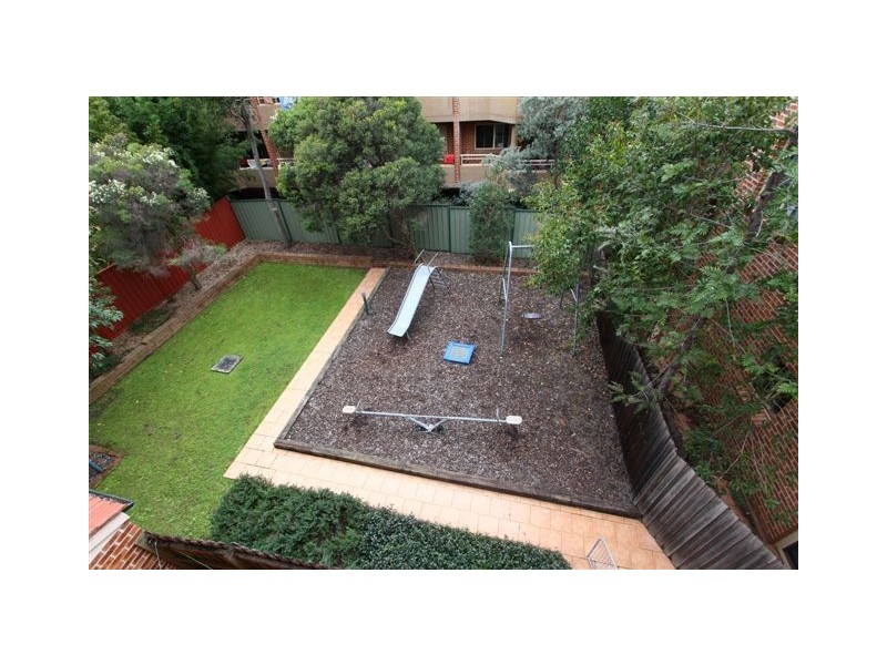 15/29 Good Street, Westmead NSW 2145