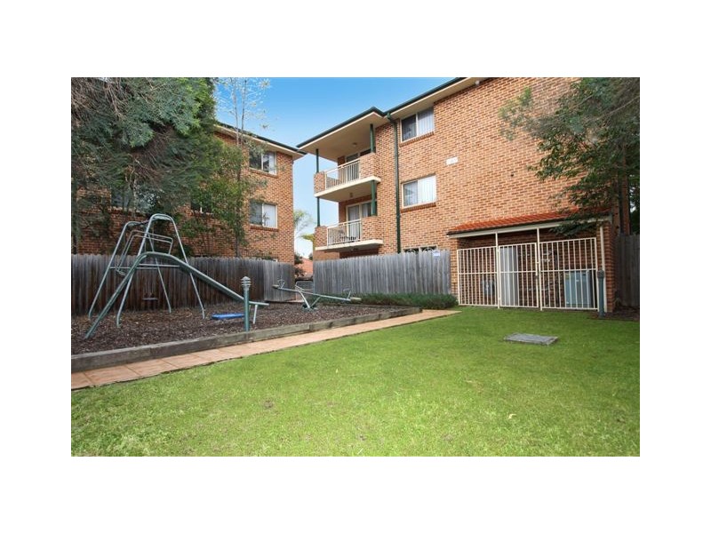 15/29 Good Street, Westmead NSW 2145