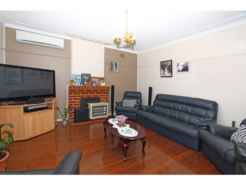 6 Haven Street, Merrylands NSW 2160