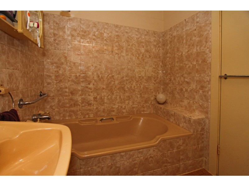 26 Hawkesbury Road, Westmead NSW 2145