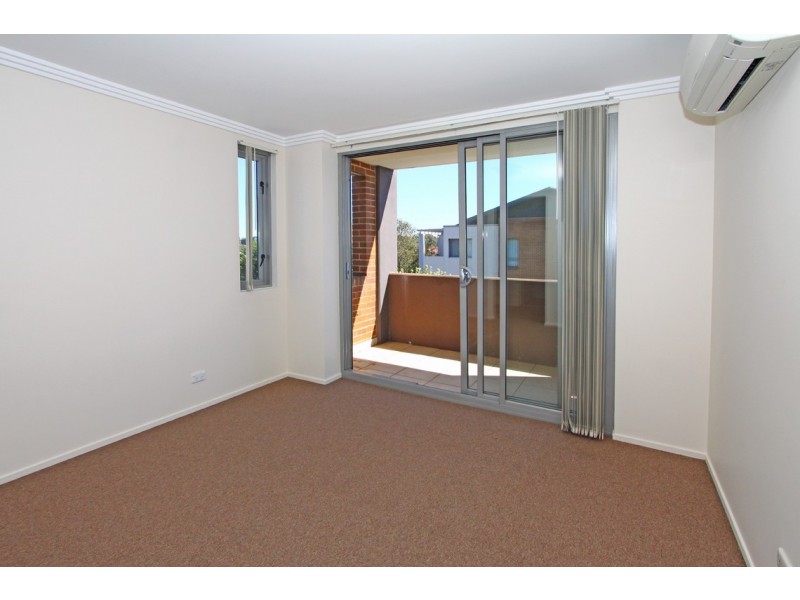 40/4-10 Benedict Court, Merrylands NSW 2160