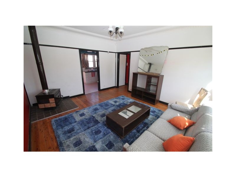 77 Whitaker Street, Old Guildford NSW 2161