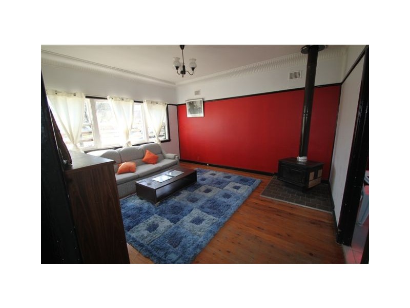 77 Whitaker Street, Old Guildford NSW 2161