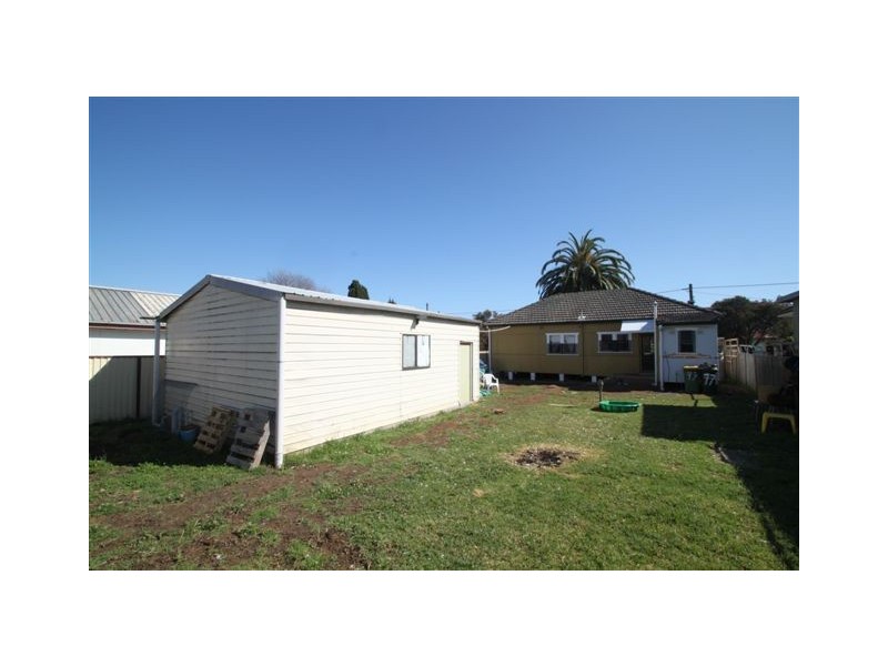 77 Whitaker Street, Old Guildford NSW 2161