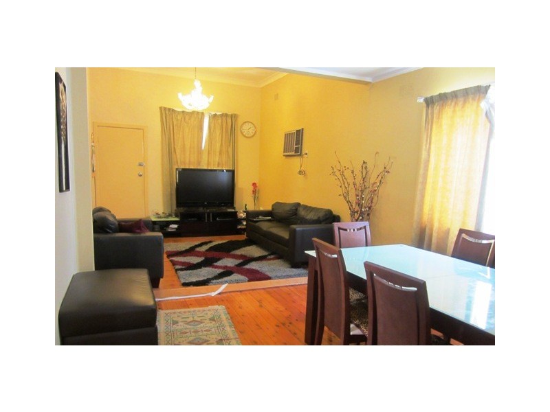 8 Ritchie Street, Rosehill NSW 2142