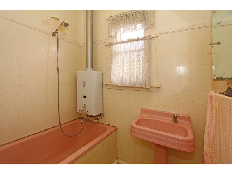 4 Nowra Street, Merrylands NSW 2160