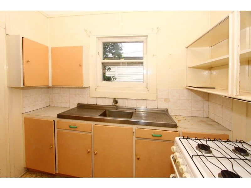 4 Nowra Street, Merrylands NSW 2160