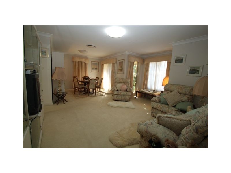 2/11A Page Street, Wentworthville NSW 2145