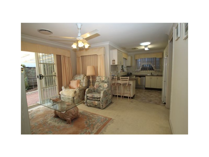 2/11A Page Street, Wentworthville NSW 2145