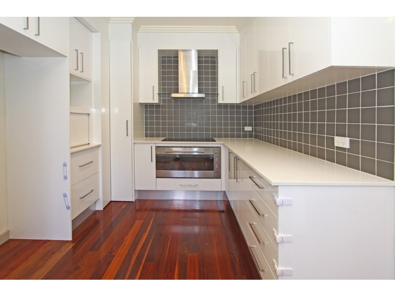 8 Claude James Crescent, Regents Park NSW 2143