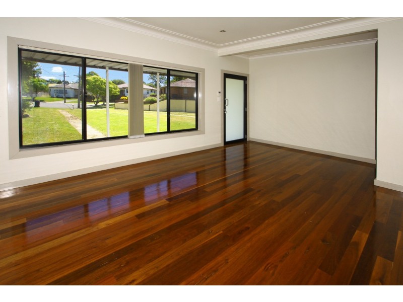 8 Claude James Crescent, Regents Park NSW 2143