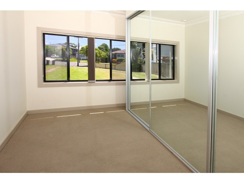 8 Claude James Crescent, Regents Park NSW 2143