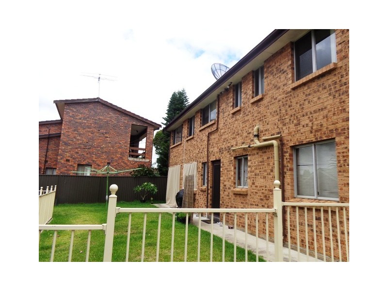 UNIT 2 247 MARSDEN ROAD, Carlingford NSW 2118