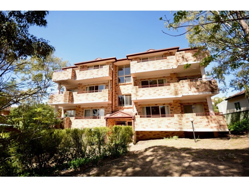 8/22 Priddle Street, Westmead NSW 2145