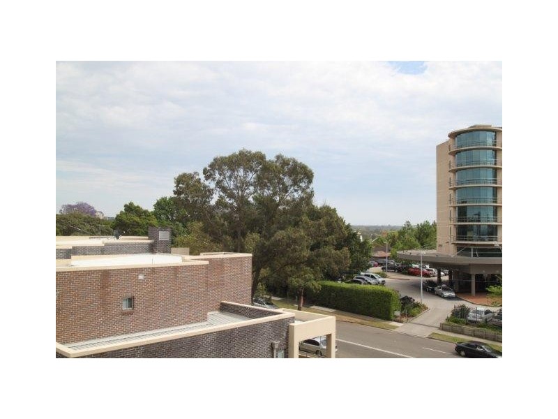 305/110 James Ruse Drive, Rosehill NSW 2142