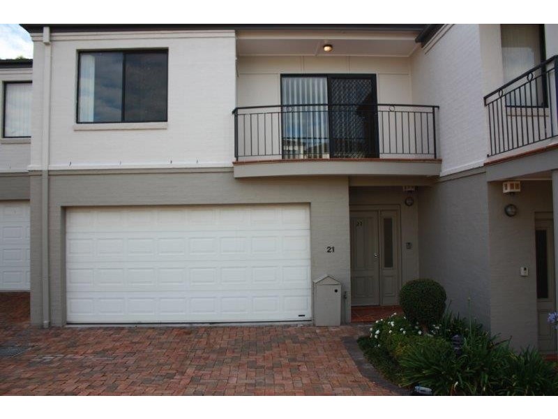 21/4 Hindle Terrace, Bella Vista NSW 2153