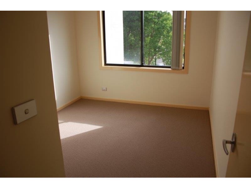 21/4 Hindle Terrace, Bella Vista NSW 2153