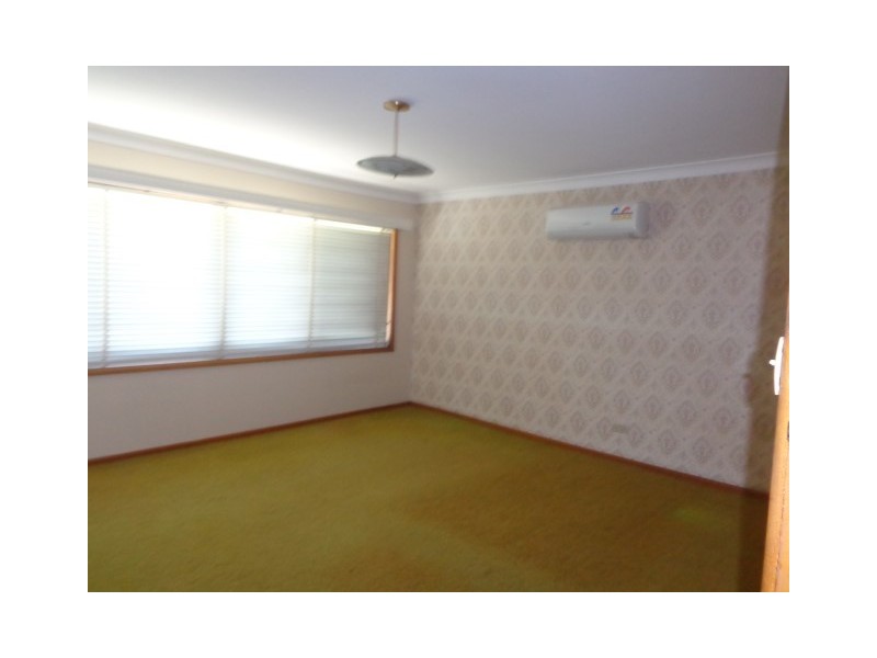 111 Twenty Sixth Avenue, West Hoxton NSW 2171