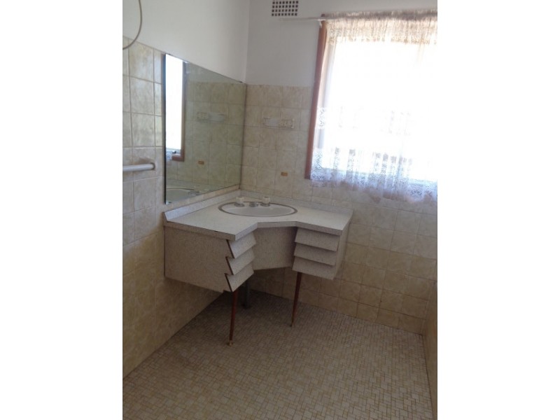 111 Twenty Sixth Avenue, West Hoxton NSW 2171