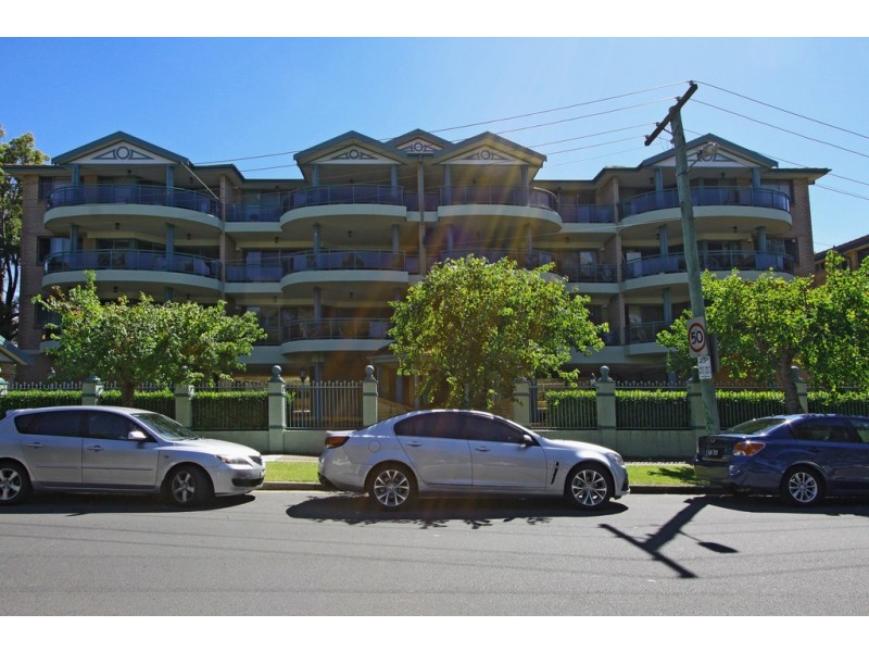 18/1-3 Park Avenue, Westmead NSW 2145