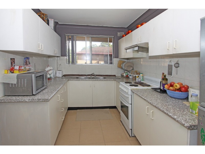 4/32 Allen Street, Harris Park NSW 2150