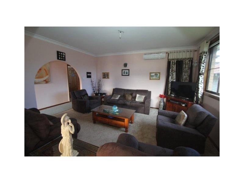 17 Clifton Street, Blacktown NSW 2148