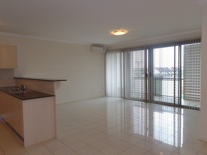 8/38 Briens Rd (entrance Kliens St), Northmead NSW 2152