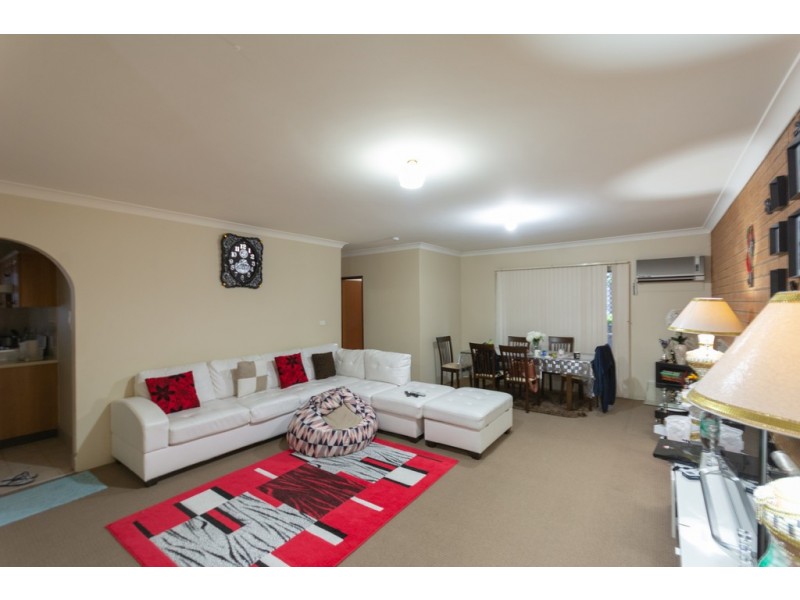 2/15 Pye Street, Westmead NSW 2145