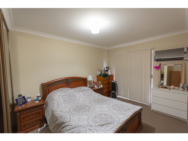 2/15 Pye Street, Westmead NSW 2145