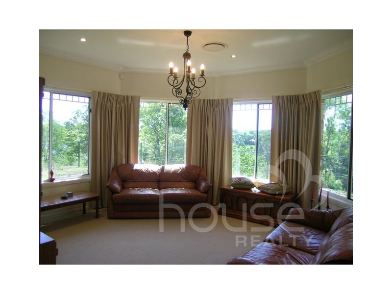 28 Katherine Court, Karalee QLD 4306