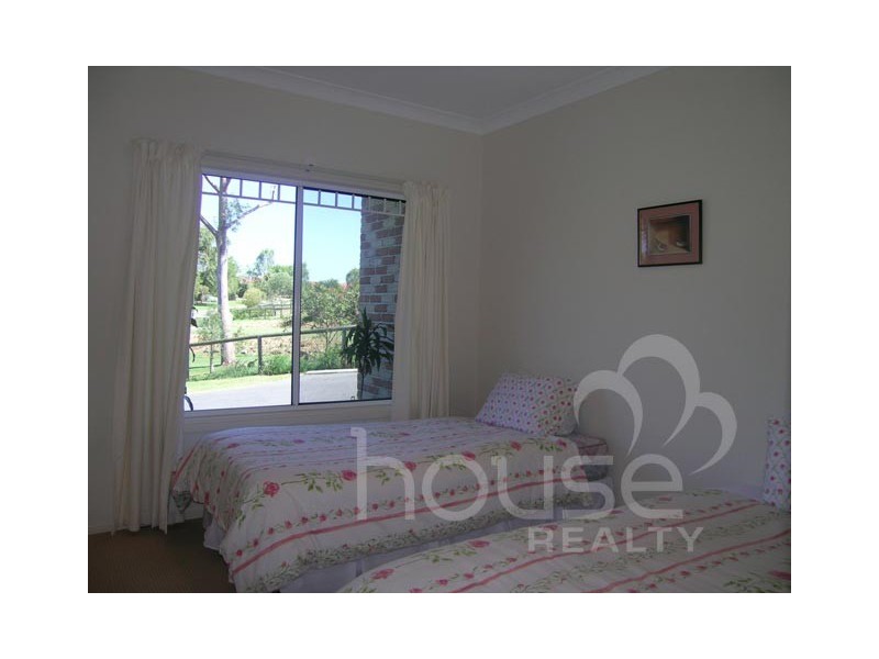 28 Katherine Court, Karalee QLD 4306