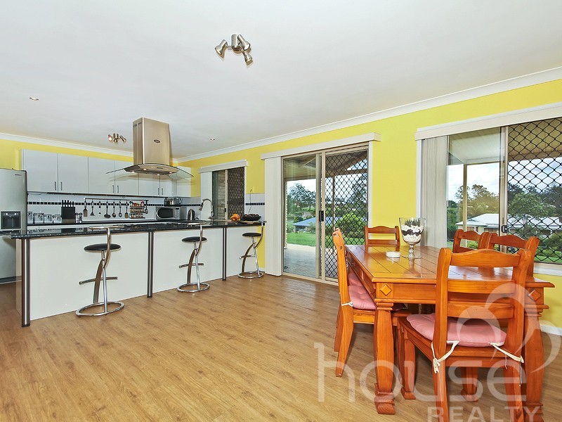 9 Nautilus Close, Karalee QLD 4306