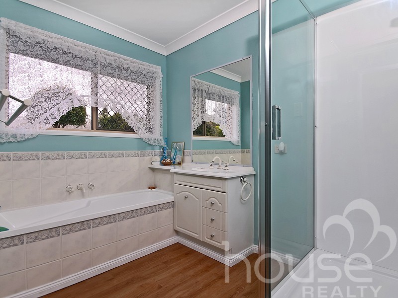 9 Nautilus Close, Karalee QLD 4306
