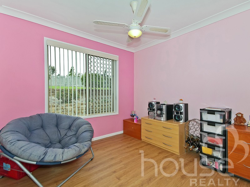 9 Nautilus Close, Karalee QLD 4306