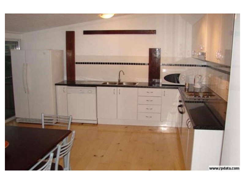 2 Railway Street, Ebbw Vale QLD 4304