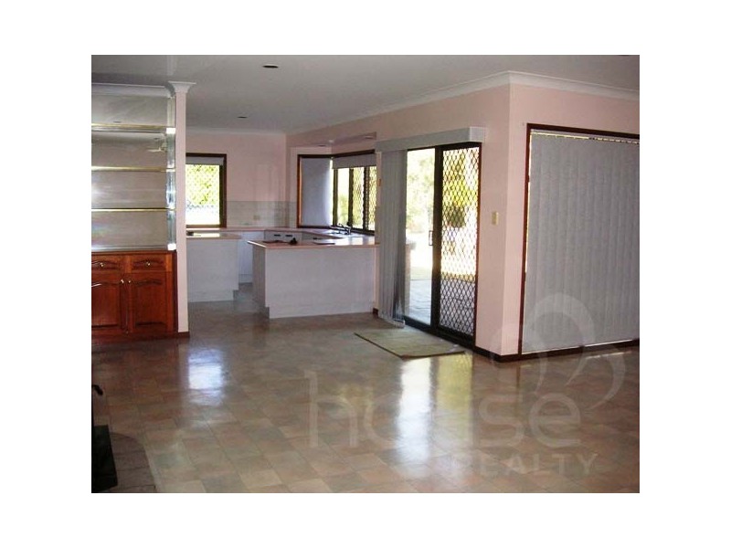 1 Fawkner Crescent, Karalee QLD 4306