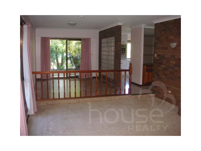 1 Fawkner Crescent, Karalee QLD 4306