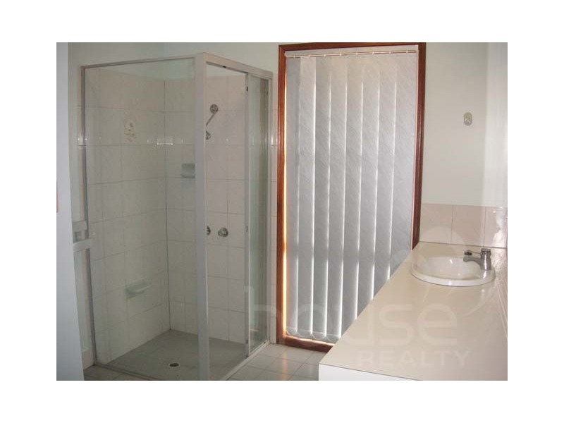 1 Fawkner Crescent, Karalee QLD 4306