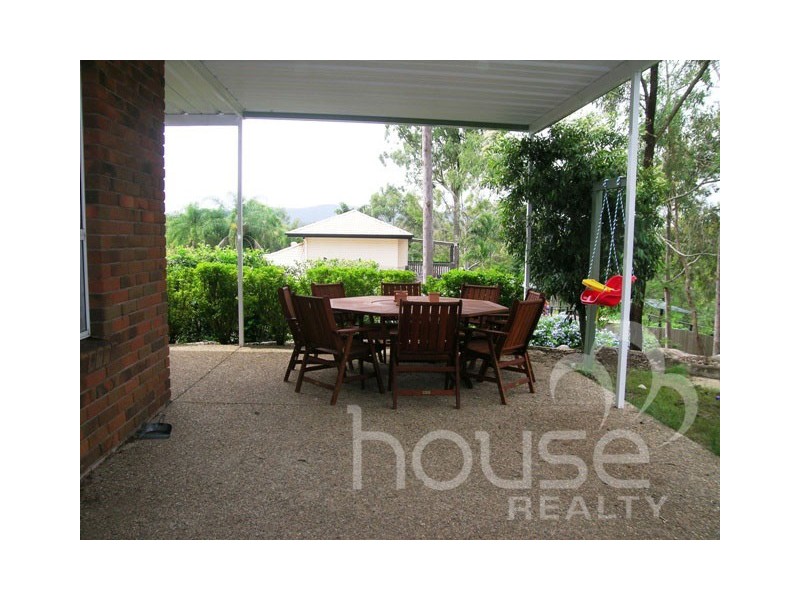 7 Tanderra Way, Karana Downs QLD 4306