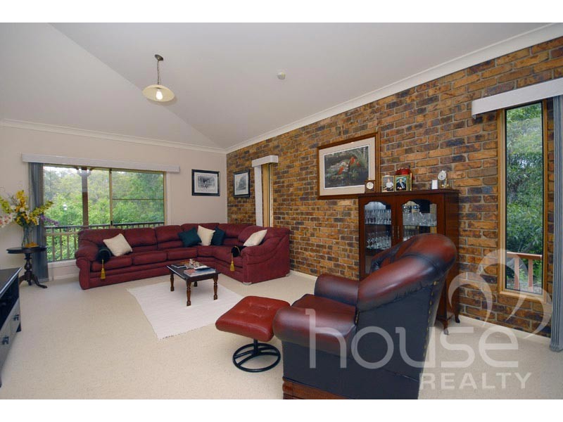 28 Kulmaren Grove, Karana Downs QLD 4306