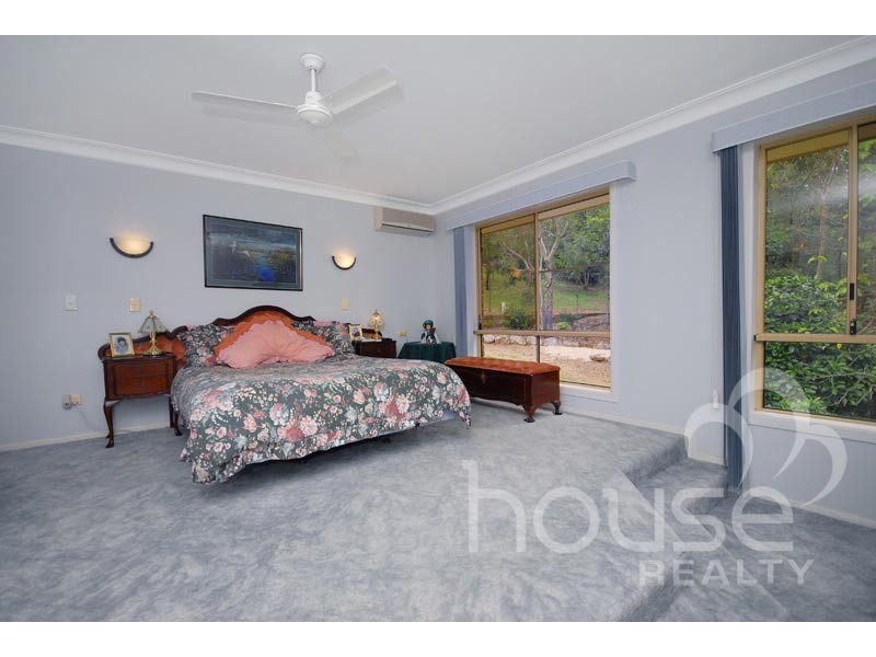 28 Kulmaren Grove, Karana Downs QLD 4306