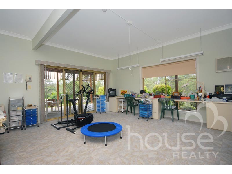 28 Kulmaren Grove, Karana Downs QLD 4306