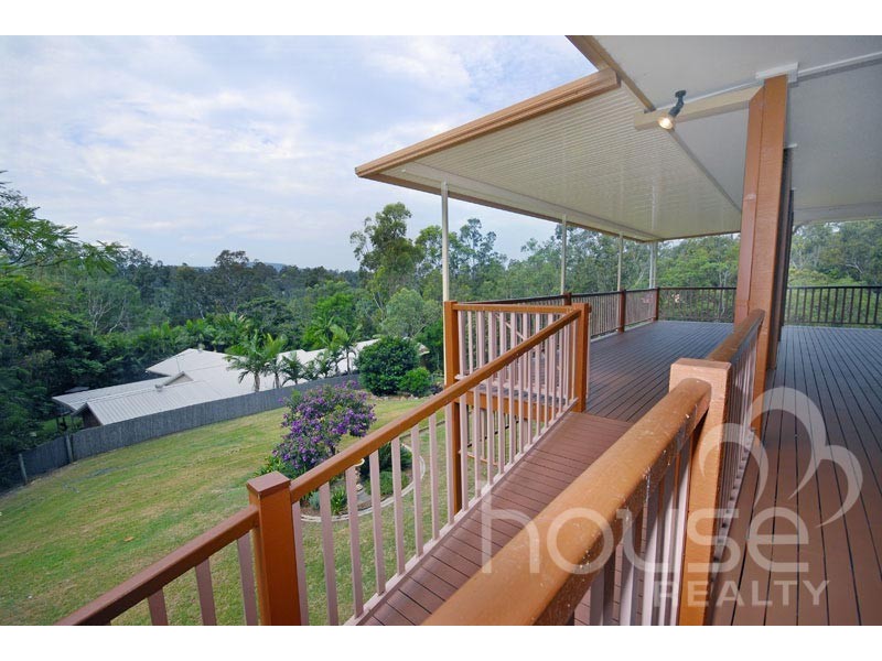 28 Kulmaren Grove, Karana Downs QLD 4306