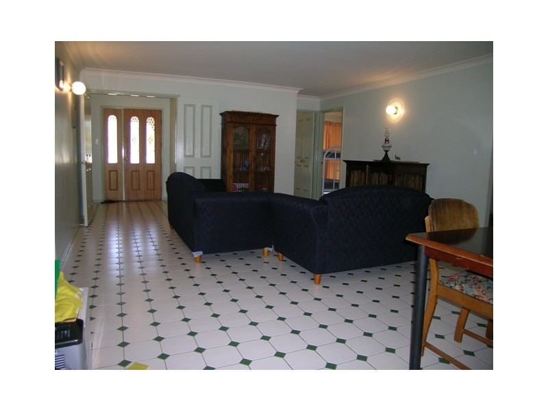 16 St Andrews Drive, Karana Downs QLD 4306