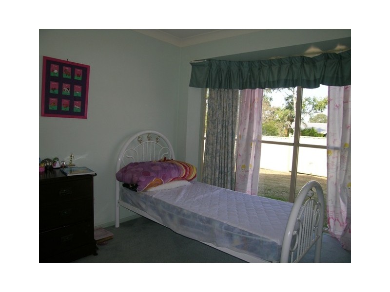 16 St Andrews Drive, Karana Downs QLD 4306