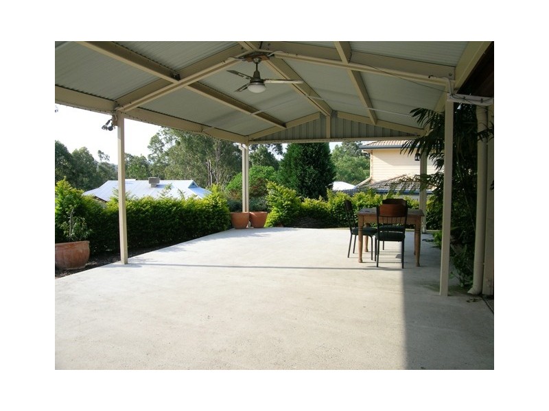 16 St Andrews Drive, Karana Downs QLD 4306